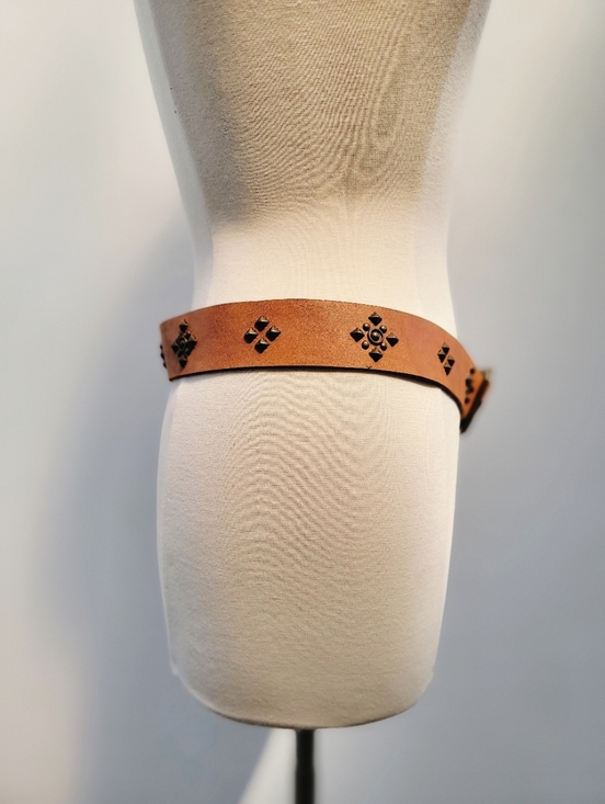 Banana Republic Brown Tan Leather Studded Boho Belt Size Medium Southwestern main image 15